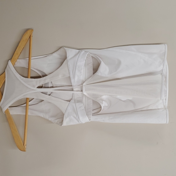 Lululemon: Strappy Backed, White Top with Sport Bra - Picture 2 of 8